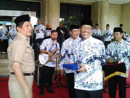 Pencarian PGRI Manokwari Selatan - Persatuan Guru Republik Indonesia Cabang Manokwari Selatan